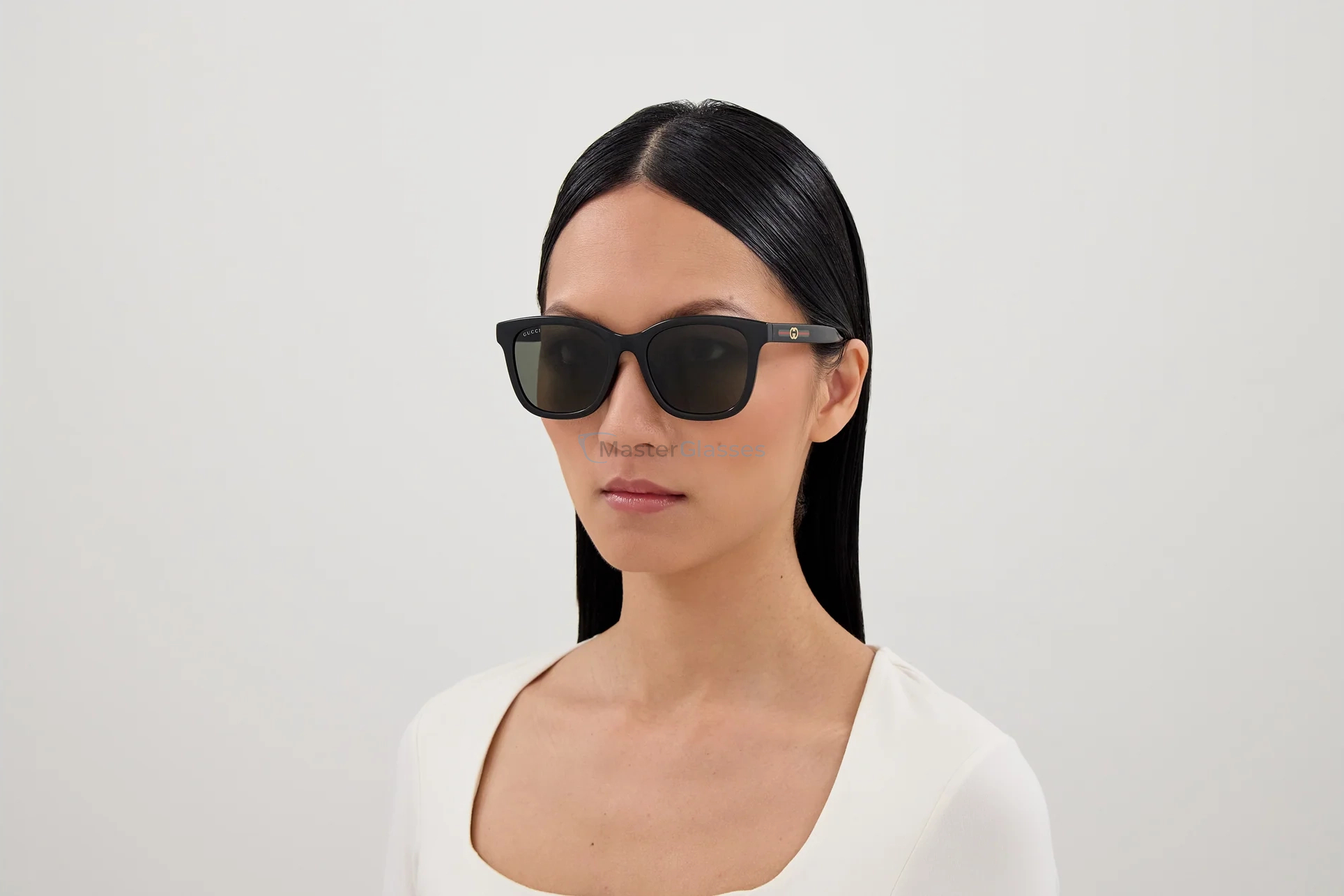 Солнцезащитные очки Gucci GG1984SK-001