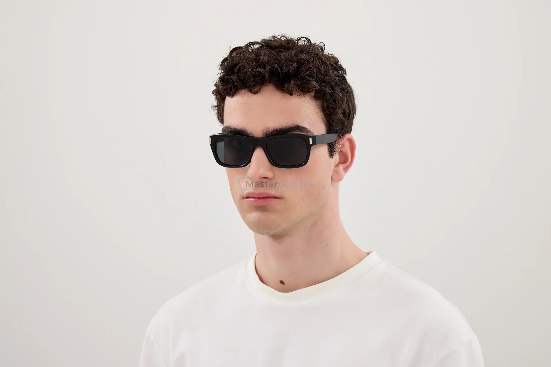 Солнцезащитные очки Saint Laurent SL 83-001 53
