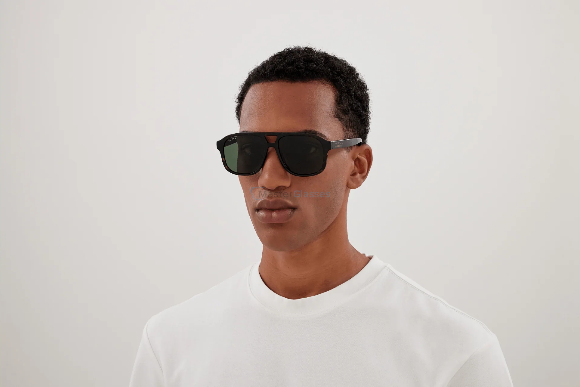 Солнцезащитные очки Gucci GG1856S-002 57